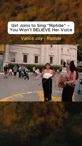 I wanna be your left-hand man I love you when you're singin' that song... #streetperformer #leire #busking #london #riptide #vancejoy
