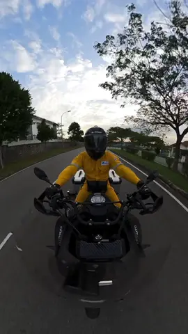 Santai2 pergi kerja🫶 🇲🇾#cfmoto700mt #cfmotor #fyp 