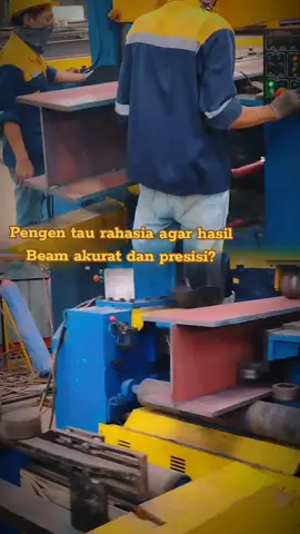 Proses tack Welding bertujuan untuk menjaga agar komponen tetap pada posisinya dan tidak bergerak selama proses pengelasan akhir.# 🏗️🏭🏟️ #konstruksibaja #steelfabrication #welderindonesia🇮🇩 #capcut #fyp 