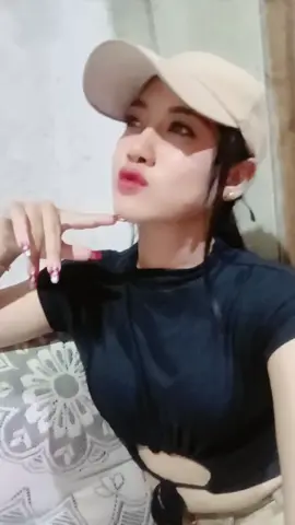 #ဗိုက်ခေါက်🤧🖤 #ချစ်စရာကောင်းတာတစ်ခုပြမယ်🥺🎀 #မြင်ပါများပီးချစ်ကျွမ်းဝင်အောင်လို့🤒🖤 #ညတင်ရင်viewမတက်🙂 
