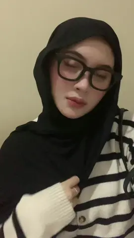 ko ga pas ya sama sound nya wkwk #affiliatemarketing #affiliate #kacamata #affiliatetiktok #affiliatepemula 