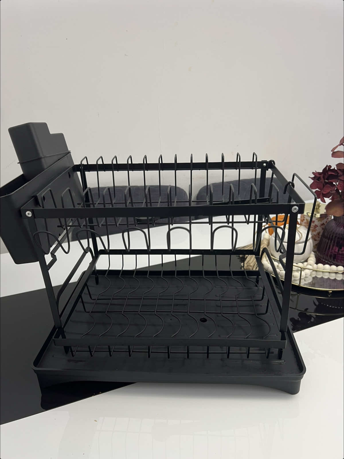 #KitchenHacks #tiktokmademebuyit #kitchenorganization #dishdryingrack #homefinds 