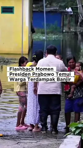 Presiden Prabowo menyapa, mendengar, dan berbagi buka puasa bersama warga terdampak banjir di Babelan, Bekasi. Sebuah bentuk kepedulian yang hangat di tengah musibah. - - - #prabowopapadunia #bersamapresiden #presidenkhatulistiwa #prabowo #fyp 