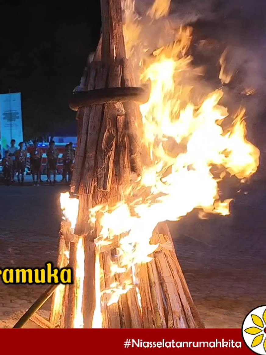WAKIL BUPATI NIAS SELATAN Ir. YUSUF NACHE, S.T., M.M. PIMPIN UPACARA MALAM ULANG JANJI. Bupati nias selatan Sokhiatulo Laia dan Wakil Bupati nias selatan Ir. Yusuf Nache, S.T., M.M. Menghadiri Upacara Malam Ulang Janji Dalam Rangka Memperingati Hari Pramuka yang ke - 64 tahun 2025, bertempat di lapangan orurusa Telukdalam (Rabu, 13 Agustus 2025). Upacara ini dihadiri oleh, Forkopimda, Kepala OPD dan Pengurus Kwartir Gerakan Pramuka Cabang Nias Selatan. #niasselatanrumahkita #sokhiyusuf #3T #3KO #sorotan #publikasi #pramukaindonesia #pramuka #niasselatan #itc_sokhiyusuf 