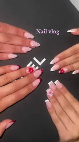Lmk what you think🥰 #nails #frenchtip #holidaynails #Summer #summernails 