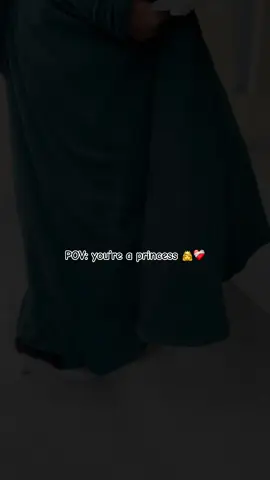 🥺❤️‍🩹👸 #foryoupage #mybirthday #fypp #muslimah #outfitinspiration #fypviraltiktok🖤シ゚☆♡ 