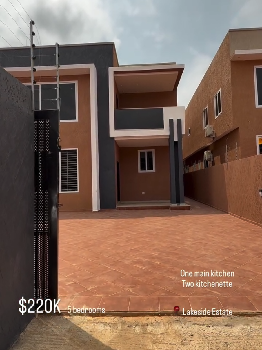 ......5 bedroom house available for sale at 📍 LakesideEstate. If you are looking for a home with spacious rooms, then this property is for you.   Contact us to schedule for viewing and negotiation  Listed Price: $220,000 or Cedis equivalent  Documents: Titled Land Certificate and all Legal Documents  For viewing/enquiries, kindly call  or WhatsApp  ☎️+233 (0) 0240759557  📧emporiumpropertiesgh@gmail.com 🌐www.emporiumproperriesltd.gh  OFFICE 📍Adjringanor Trasacco Avenue  #emporiumpropertiesltd #luxury #investment #realtor #fyp   
