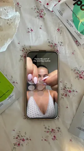 My favourite part of my evening routine is applying my Dots for Spots 💚✨🌙 Run to @Boots UK they are 1/3 off now!  #dotsforspots #skincareroutine #nighttimeroutine 