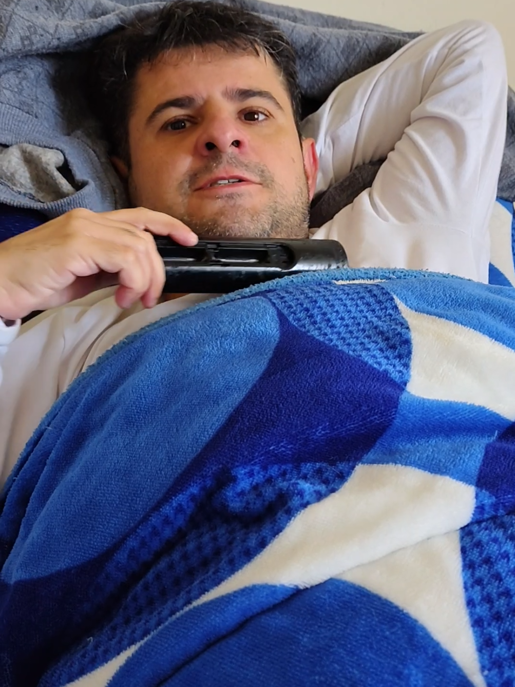 se vocês me encontrarem pessoalmente, saibam que sou beeem tímida tá 🤭🙈 #autismo #autista #autism #bomdia 