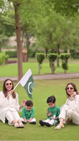 Maryam noor celebrating 14 august #maryamnoor 