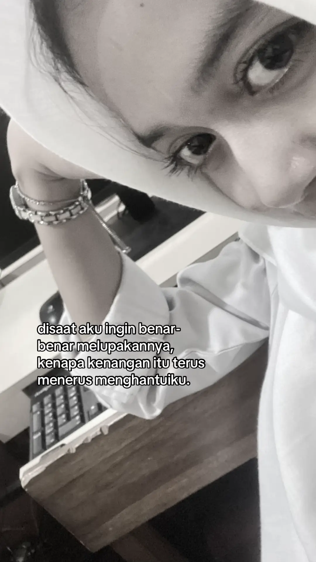 #fyp #lewatberanda #foryou #4u #sad #fyppppppppppppppppppppppp #xyzbca 