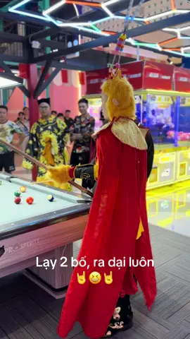 Ngay lúc này bộ đôi Hà Thành vs Ngọc Xăm đang va nhau tại   London Lounge#caugiay #lounge #dance 