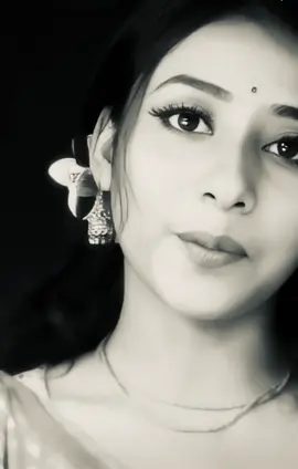 ভিডিও কল দাও তোমায় একটু দেখবো.. একটা ছেলে একটা মেয়েকে কতোটুকু ভালো বাসলে এ কথা বলে #sadsong #kapson #newacound #viral @Voice Of Maisha✅ 