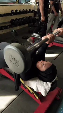 Gym it’s my sefe zone #GymTok #fyp 