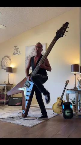 Heavy Metal on THE V https://www.gofundme.com/f/help-ralph-reclaim-his-beloved-guitars?utm_campaign=natman_sharesheet_dash&utm_medium=customer&utm_source=youtube_shorts&utm_content=amp10_t1&attribution_id=sl:3a862553-4e9d-4c65-a398-a7831f8369fd #fyp #today #friends #fypシ #ozzyosbourne 