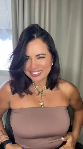 Cansada de sentir o corpo sem firmeza e roupas que não ficam no lugar? 😫 Com os nossos TopTubes você garante sustentação, conforto e estilo, valorizando suas curvas de forma natural. Não deixe a insegurança atrapalhar o seu dia a dia! 💃✨ Aproveite a promoção clicando no carrinho laranja e garanta o seu agora mesmo! 🛒” #tiktokshopbrasil #tiktokshop #tomaraquecaia #tubetop  @Rosana Moraes - Shop Creator 