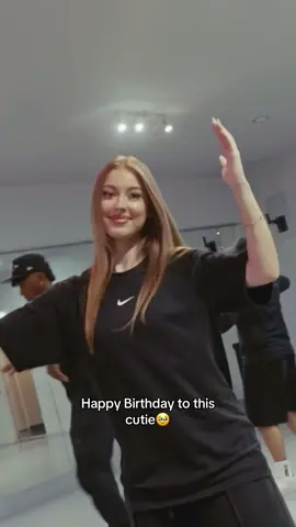 Happy Birthday Mariana🎉🎂🥳 i hope you have the best birthday ever!! 🫶🏼 #fyp #mariana #fürdich #lunatix @𝐌𝐚𝐫𝐢𝐚𝐧𝐚 @𝐁𝐞𝐫𝐤𝐚𝐲 