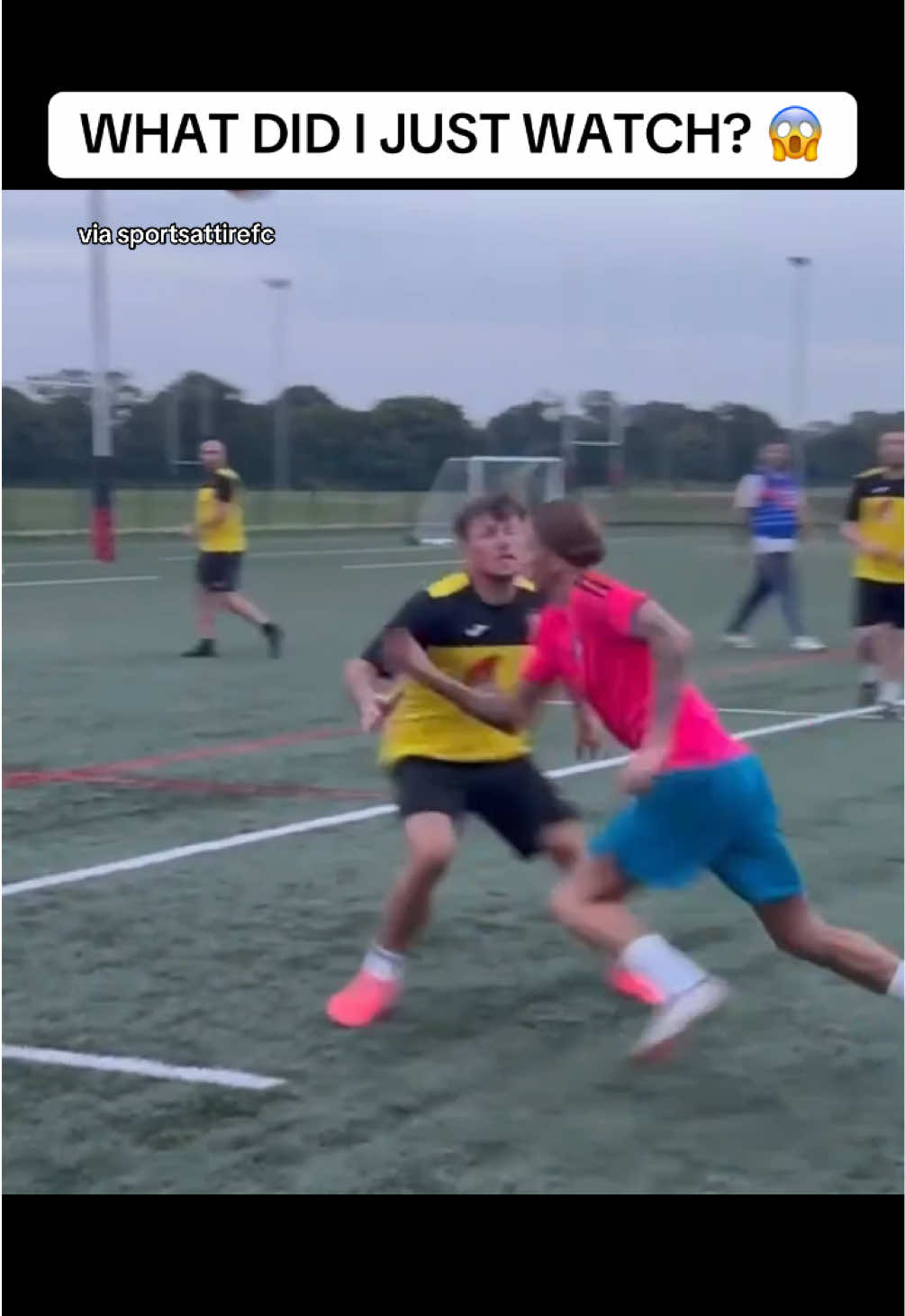 ONE OF THE BEST SEQUENCES EVER. 🤯🤯 (@sportsattirefc) #Soccer #futbol #football #sports 