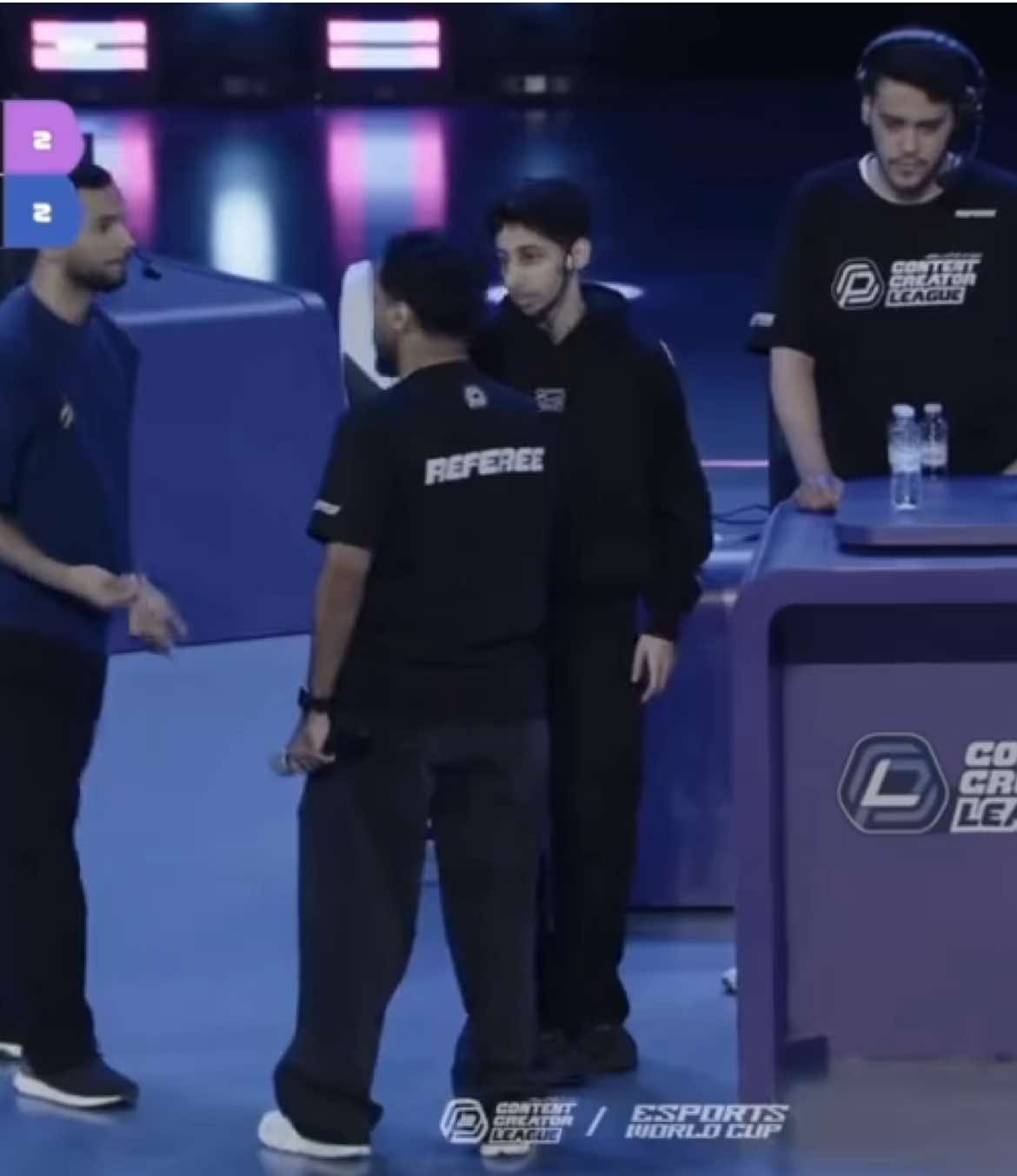 i think they are argumenting #لينكس #محمد_شايف #fyp #viral #explore 