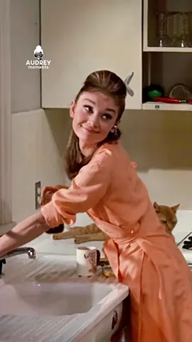 Follow for more Audrey videos 💜 Movie: “Breakfast At Tiffany’s” (1961) #audreyhepburn 