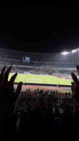 Awal yang baik di asia 💙🕊️ #norhenwall20 #flowerscitycasuals  #persib  #fyp 