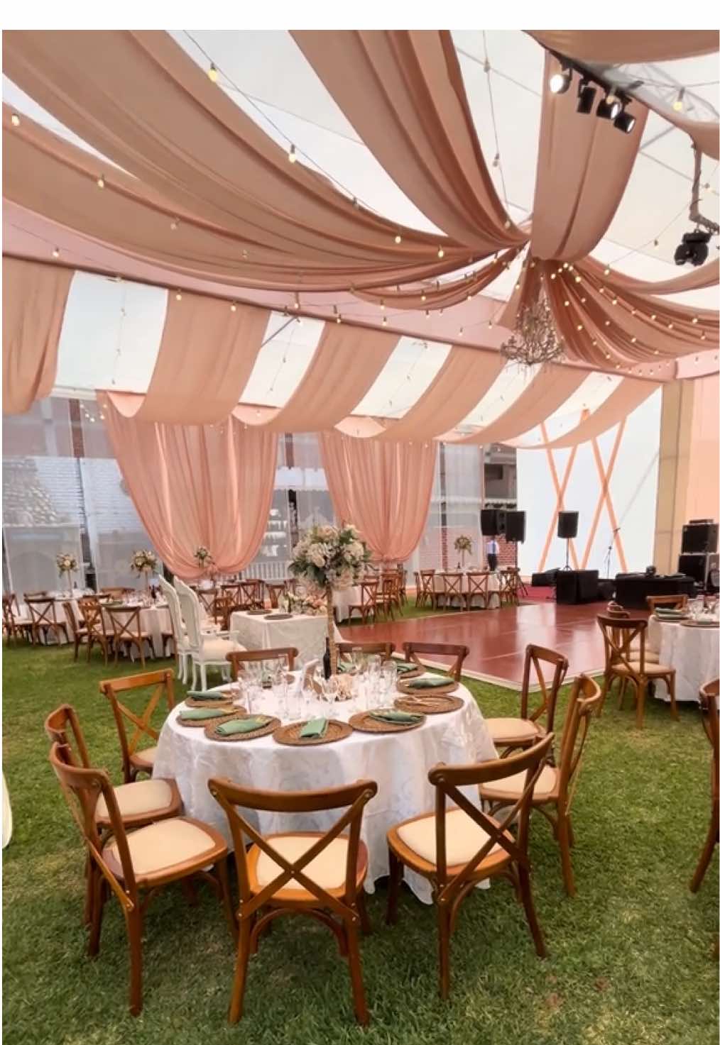 ✅Contamos con paquetes integrales incluido hermosas casas de campo en varios distritos de Lima 🎉 💌Cotiza tu evento al wssp: 988057423 #boda #esposos #matrimonio 
