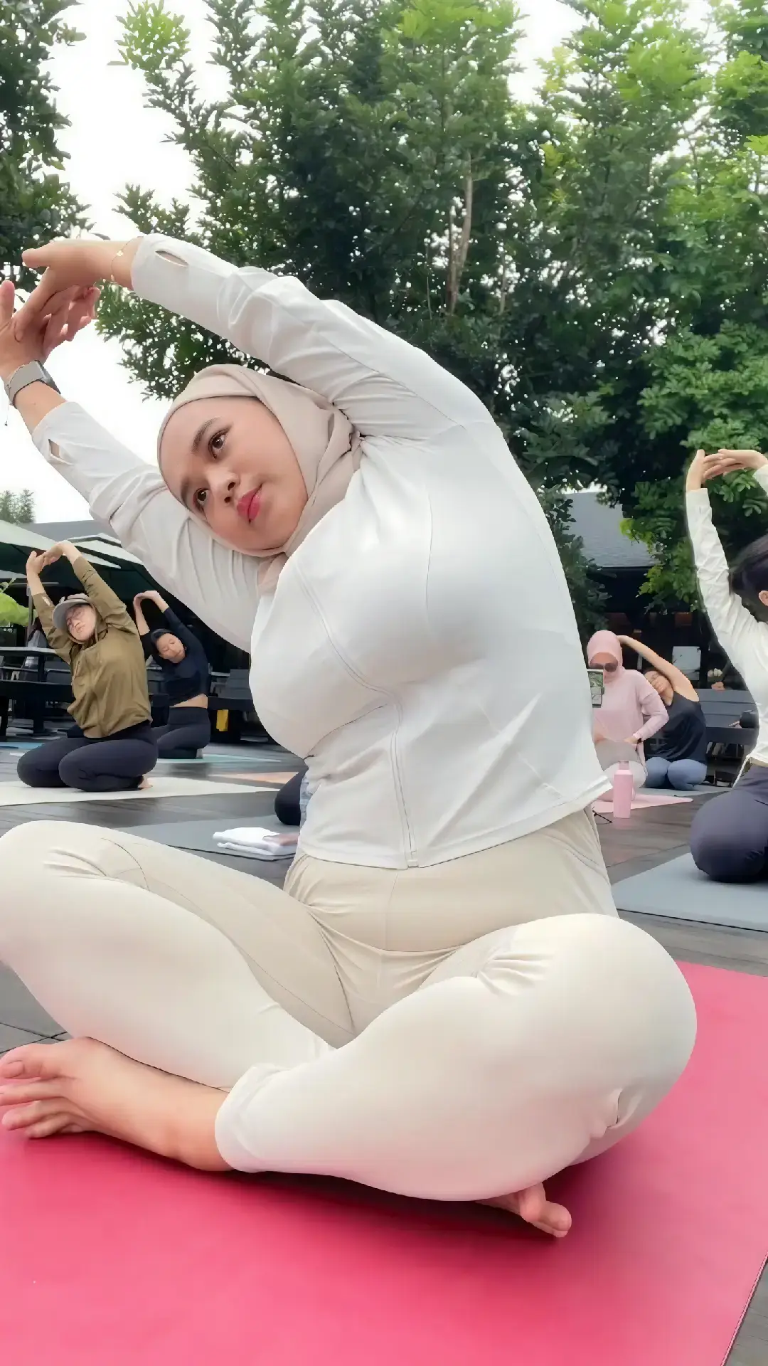 #yoga #yogapose #yogafacial #yogachallenge #yogalove 