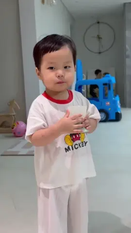 the cutest😭🤏🏻#kimjeongwoo #thereturnofsuperman #howoofamily 