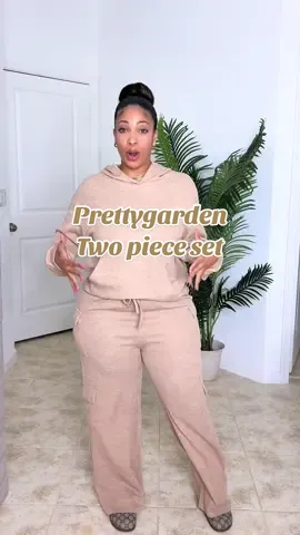 This two piece set drop came right in time for Fall 🍂😍 @PrettyGarden Official #prettygarden #prettygardenofficial #twopiece #twopieceset #twopieceoutfit #twopiecesets #hoodieset #loungewearset #loungeset #comfyoutfit #fallfashion #womenfashion #tiktokshop #tiktokshopfinds #tiktokshopbacktoschool #tiktokshopcreatorpicks #fyp 