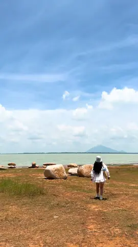 Nếu cả đời này không rực rỡ thì sao? Không đâu! Bạn đang ở độ tuổi rực rỡ nhất đó! Hãy bay nhảy và tự do, nha!!!#banglangglamping #xuhuong #hodautieng #tayninh #binhduong 