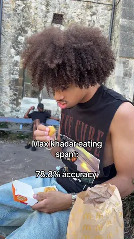 lauv for that #jamz #fyp #comedyskit @Max Khadar 