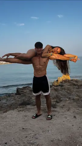 Joining the trend 🌊 #tiktoktrend #fyp #girlfriend #cyprus #holiday 