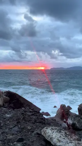 ¿Sabías que tenemos diferentes modalidades de tour por la ciudad?Conoce la belleza de Manzanillo, visita sus imperdibles y enamórate de los bellos atardeceres en Tapo de Ventanas, sin duda alguna una parada obligatoria.🌴✨#fypシ゚ #fyp #fyppppppppppppppppppppppp #Manzanillo #TlalocTours #atardecer #VistasDeManzanillo #viral 