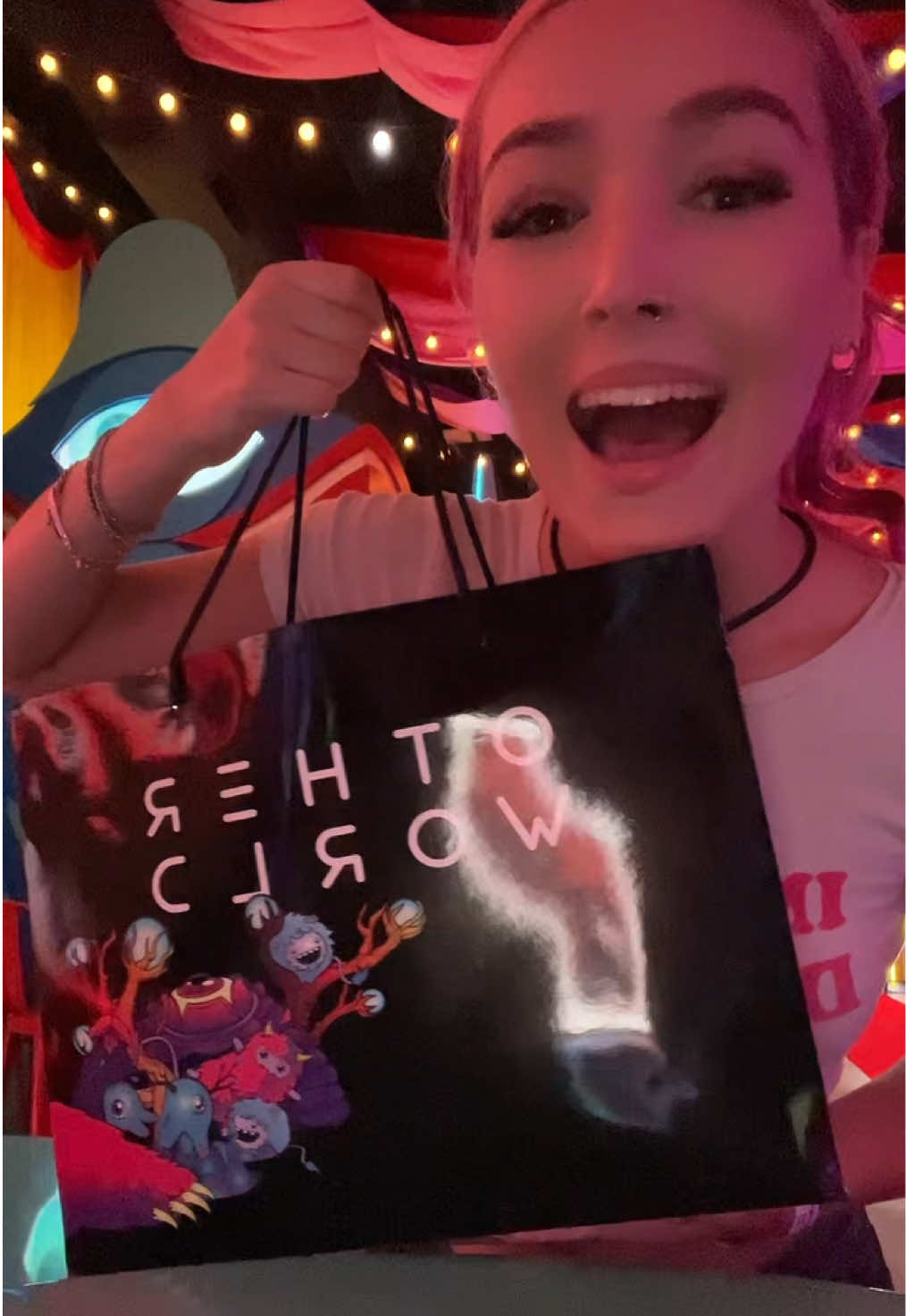having an absolute BLAST at @Otherworld and the game grounds arcade! you HAVE to check it out if you’re in the area!  - #otherworld #gamegrounds #haul #jillianduvall #columbusohio 