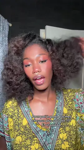 Pourquoi je porte pas mes cheveux plus souvent ??? En vraaaaaai  😍😍#fyp #naturalhair #cheveuxnaturels #pourtoi 