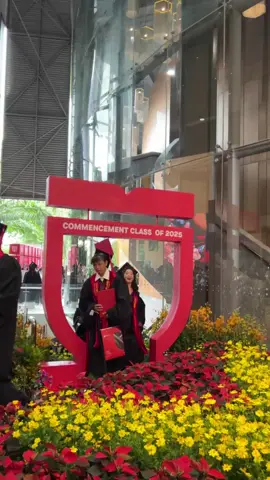 Dui như đám cưới z đó các mom:))) #vlu #vanlanguniversity #totnghiepdaihoc 
