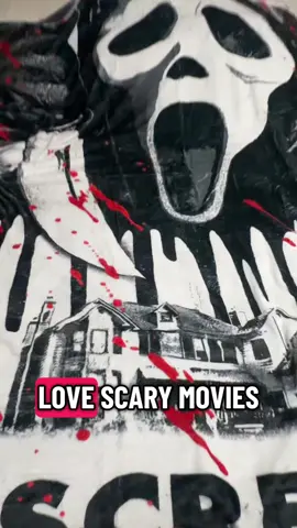 #horrorfilms #tiktokmademebuyit #halloween #spookyseason #spookyvibes 