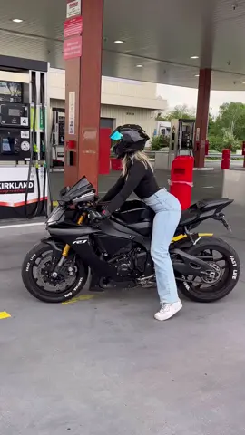 🇩🇿 #bikergirlsoftiktok #moto #motard #r1 #yamaha 