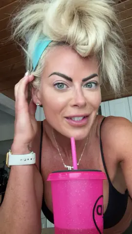 If you want to come for my hair here, that’s fair. 🤣  #mom #eyebrows #90skid #2000skids #angryeyebrows