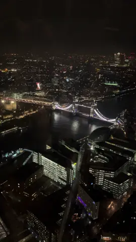 Beautiful views of London from the Shard #theshard #london #content #fyp #nefsvoice  @The shard @LONDON 