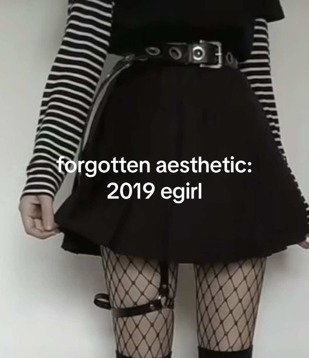 no cus we had no reason to be doing eye rolls like tjat #2019 #egirl #egirlfactory #lostmedia #aesthetic 