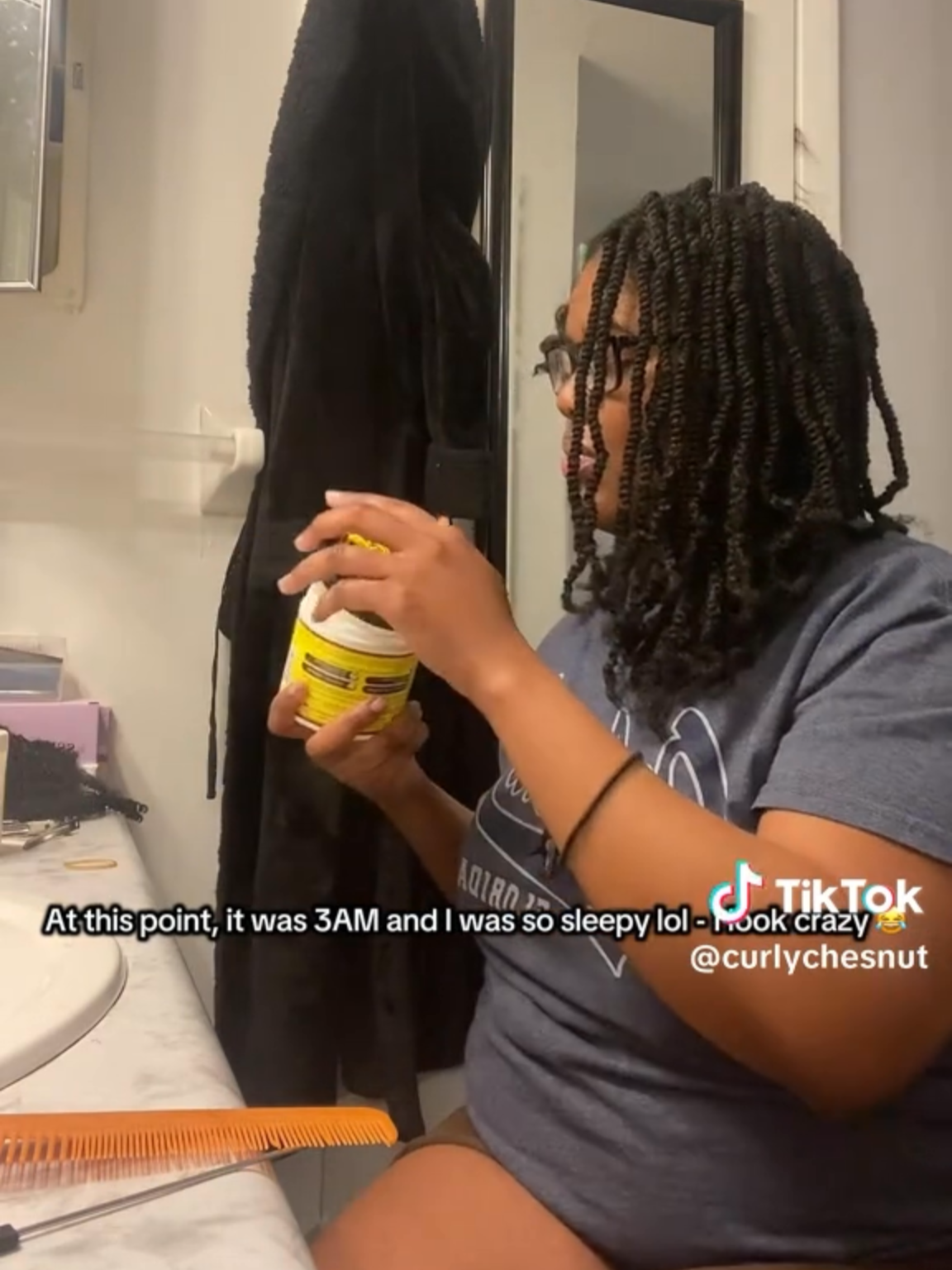 Mini twists, major hold.🔥 Murray’s Beeswax Braiding Gel keeps every twist sleek, smooth, and frizz-free from the first part to the final twist. 🐝🟠 Ready for your twist game to stay flawless? 🛒 Grab yours now and twist with confidence.  @curlychesnut #murrayspomade #murraysbeeswax #protectivestyle #minitwists #braidinggel #naturalhaircare