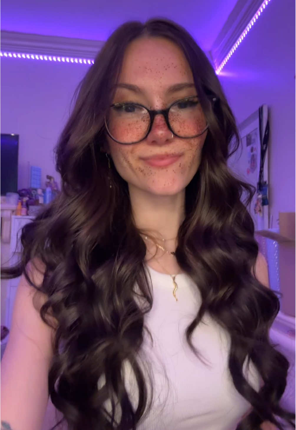 <3