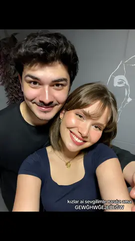 yakışıyor muyuz?? #ai #aiboyfriend #sevgili #yapayzeka #kesfet 