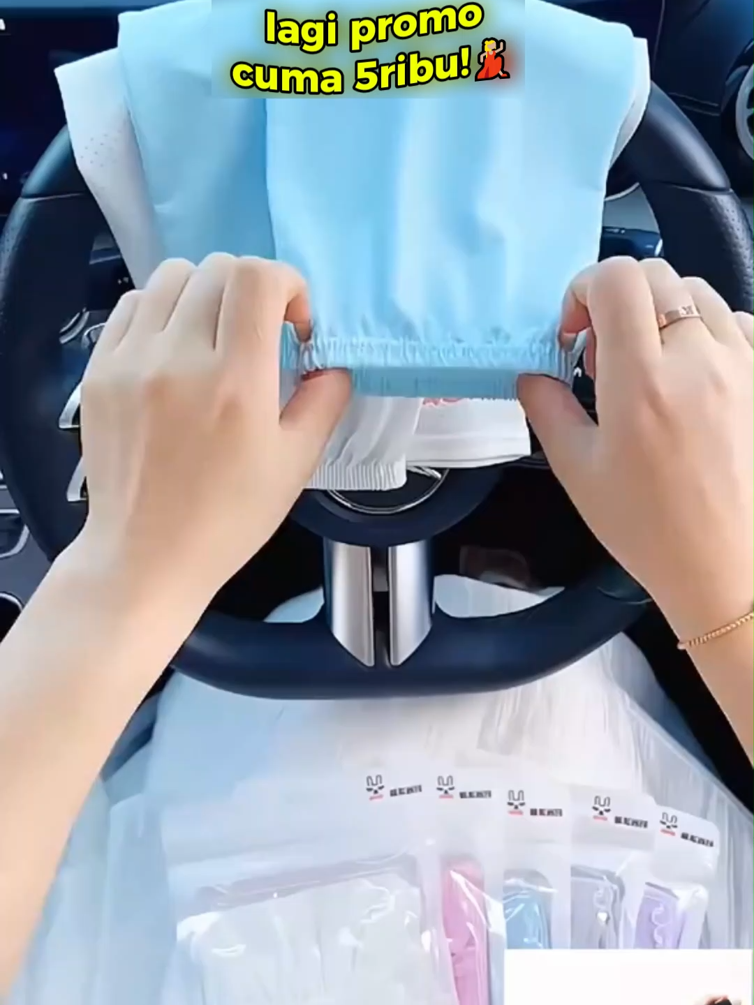 🌷 “Rahasia tampil rapi dan anggun…” Manset tangan wanita ini lembut, adem, dan pas di pergelangan. Menutup sempurna tanpa gerah, cocok untuk keseharian maupun acara spesial.