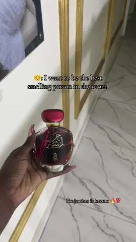 The girls that know, know 🫣 Send a dm to order!  #fragrancetok #arabianperfume #perfumevendorinwarri #perfumeforwomen 