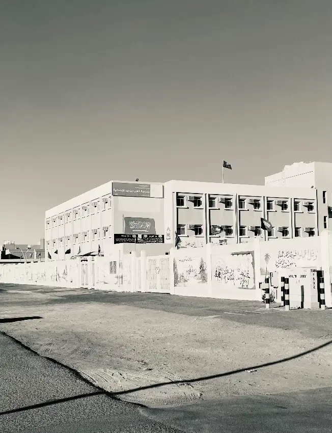 سلام من عاشقَ ولهان يحاكي طيف اياد بحروفه كتبتك شوق ودمع وحنان نبضي ما نسى طيفه ووقوفه اياد إن قلت أحبك ما كفاني غلاك بقلبي أكبر من حروفي قسم بالله يا زين المعاني غرامك ساكن بصدري وظروفي #fyppppppppppppppppppppppp #المروج 