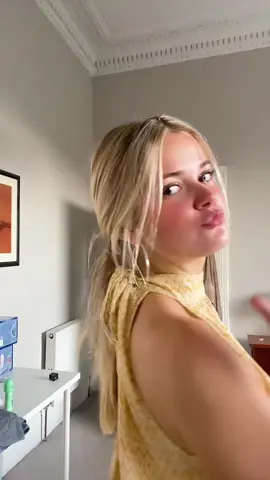😜