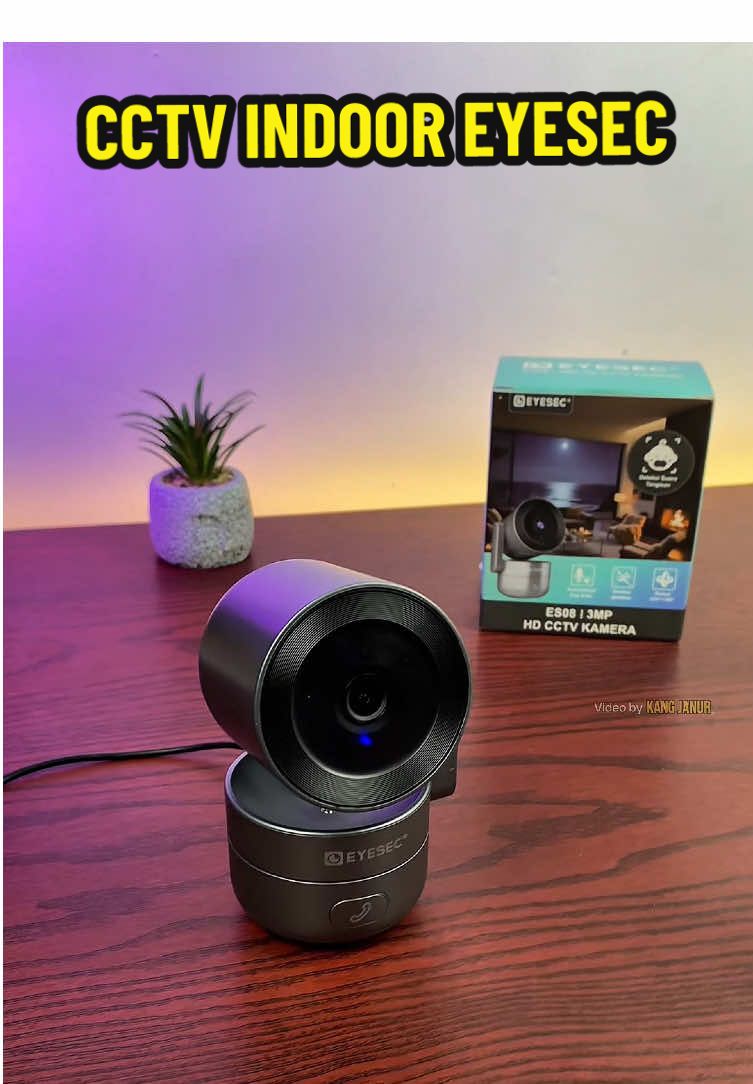 CCTV Indoor EYESEC ES08 yang bisa mantau keluarga di rumah juga bisa nelpon dan ada fitur alarm-nya.  #CCTVIndoor #CctvEyesec  #CctvPantauLewatHp  #CctvIndoorWifi  #ModalKontenDoang 