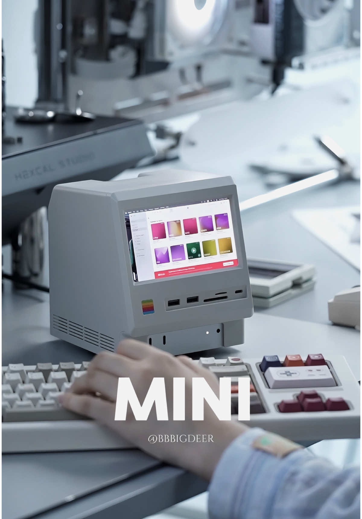 It’s not just a docking station — it’s a resurrected retro computer.  #MacminiDock #DeskSetupEssentials #RetroTech #TechAesthetics #WokyisM5 @Wokyis-Official 